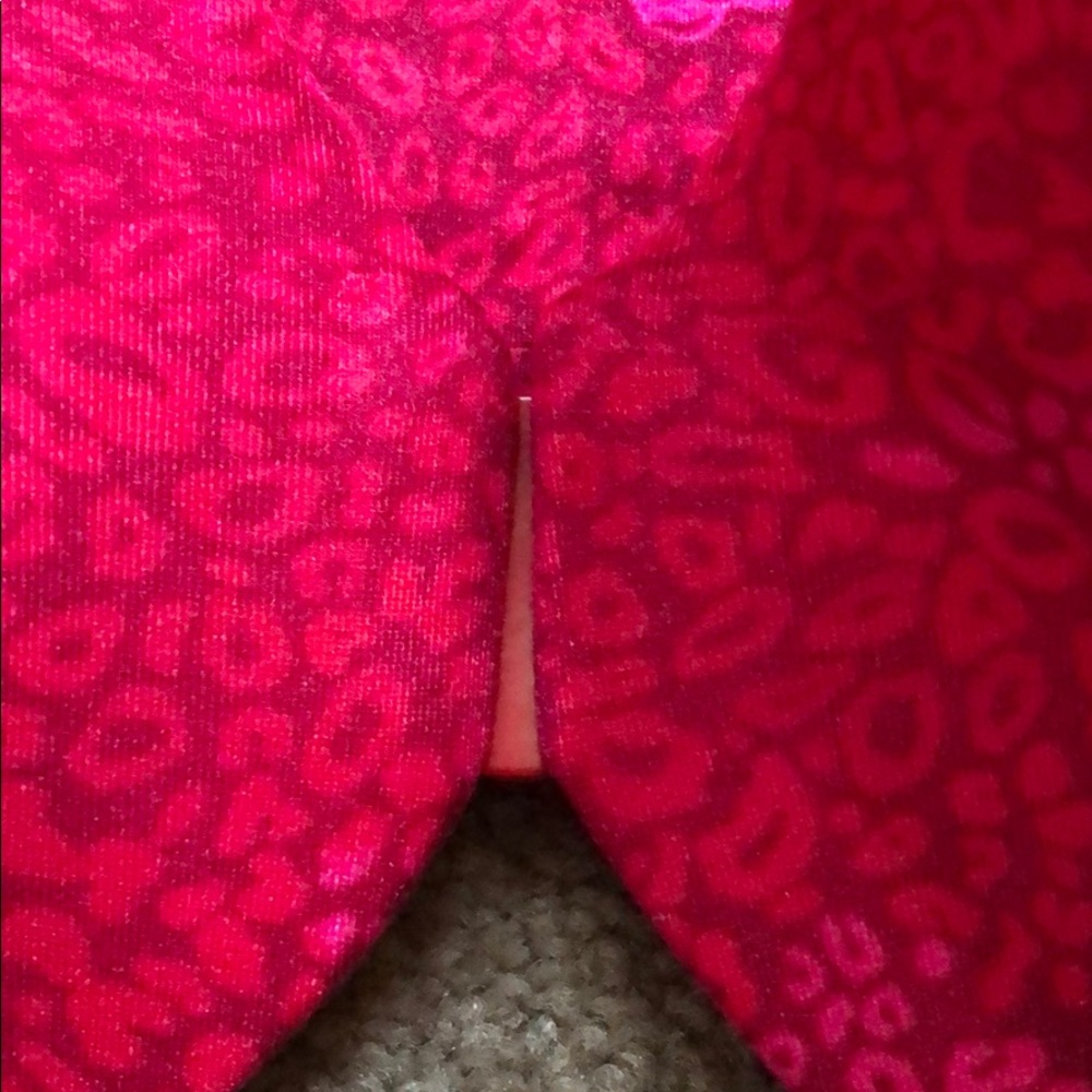 Victoria’s Secret Racerback Demi - Picture 5 of 16